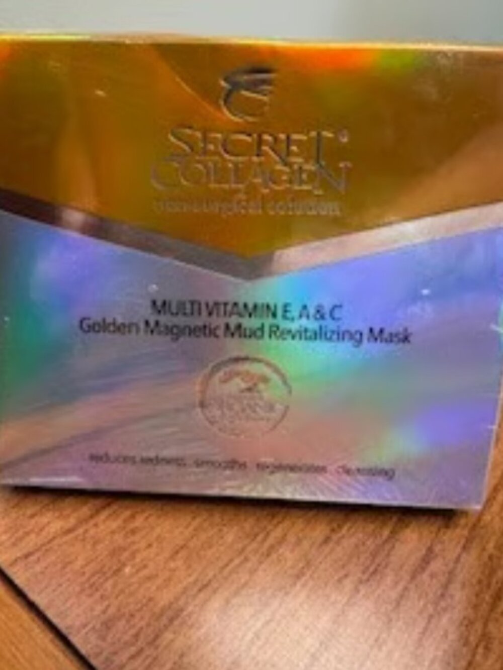 Secret Collagen Multi Vitamin E, A & C Golden Magnetic Mud Revitalizing Mask